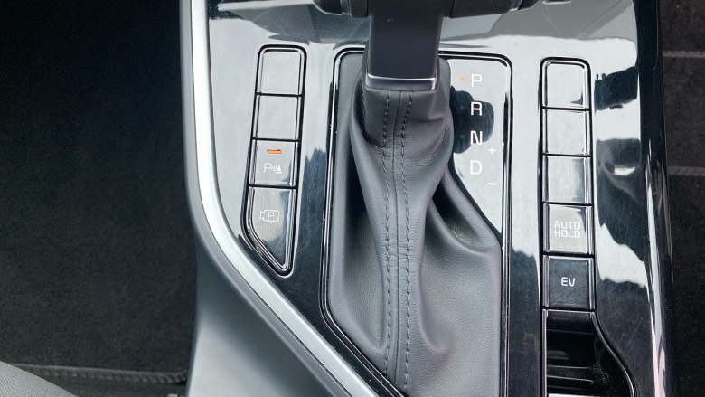 Kia Niro 1.6 GDi PHEV 2 5dr DCT Estate